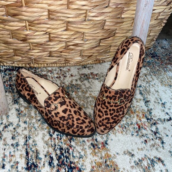 Dunion Leopard Print Loafers (7M) - Picture 5 of 7
